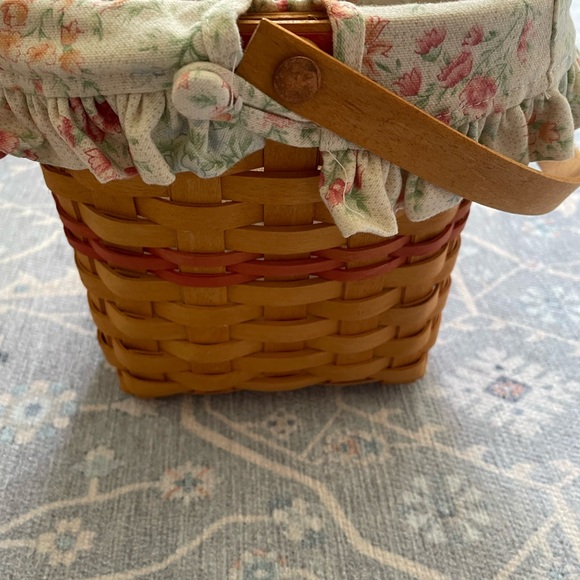 Longaberger Basket with Floral Liner and Wooden Lid - Picture 6 of 13